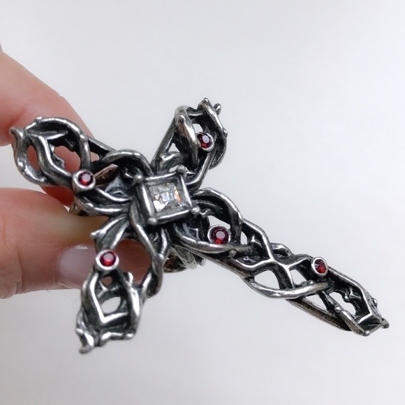 Multi-Finger Swarovski Crystal Rose Trellis Ring - Picture 3 of 6